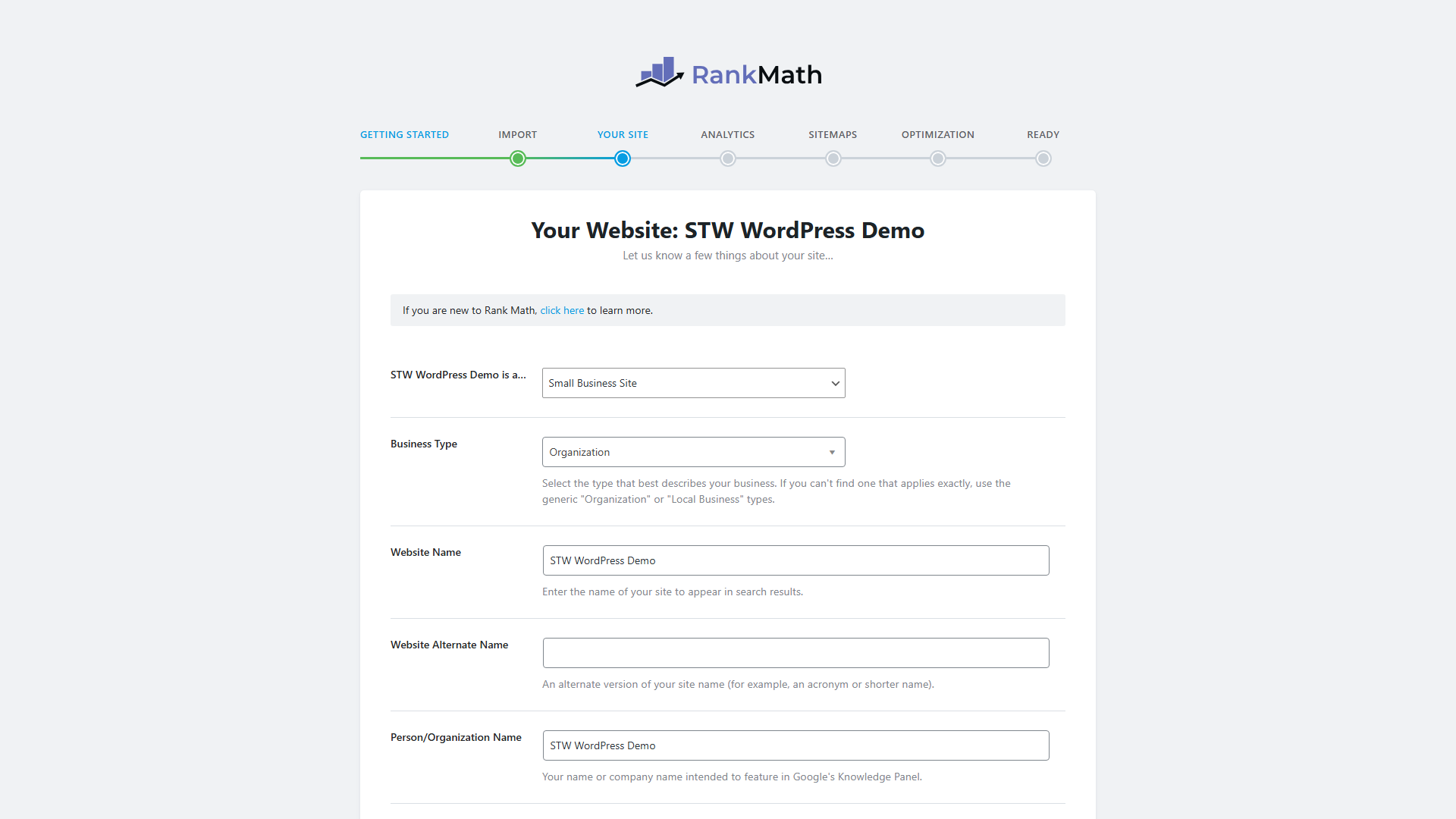 Trinnet "Your Website" i Rank Math som viser feltene for nettstedstype, virksomhetstype og navn