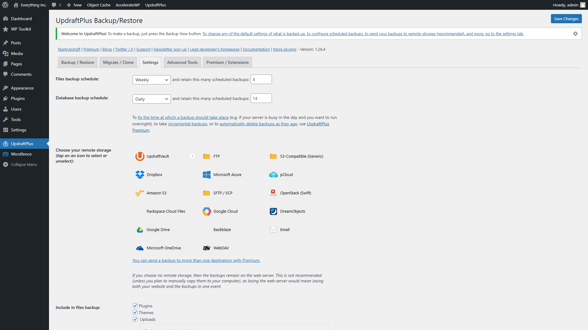 UpdraftPlus schedule settings showing weekly file backups and daily database backups